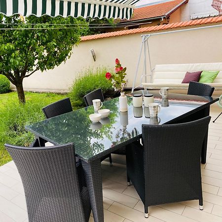 זאגרב Apartman Sweet Garden K&A מראה חיצוני תמונה